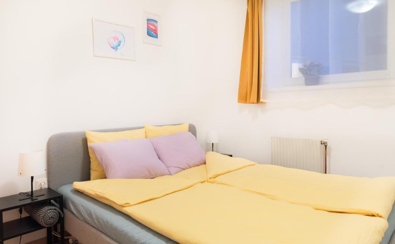 Pal'S Favoriten Apartment Wina Bagian luar foto