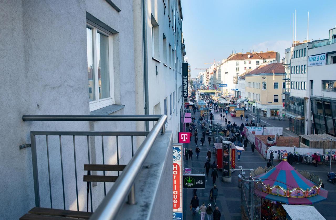 Pal'S Favoriten Apartment Wina Bagian luar foto