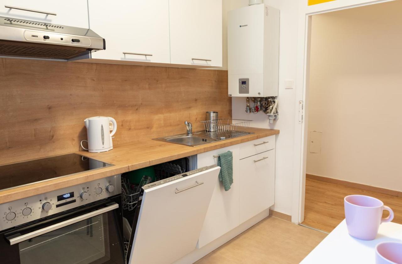 Pal'S Favoriten Apartment Wina Bagian luar foto